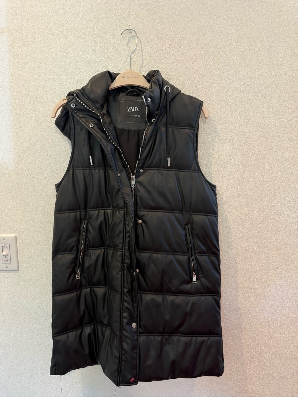 ZARA Black Sleeveless Quilted Puffer Vest with Hood